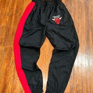 Vintage 90s Men’s Medium Pro Player Chicago Bulls Black Windbreaker Pants